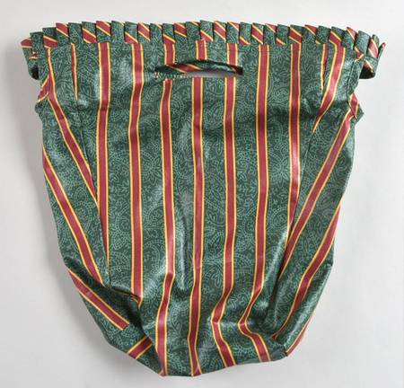 Baskets Over Edge Liner for Glad Tidings Basket
