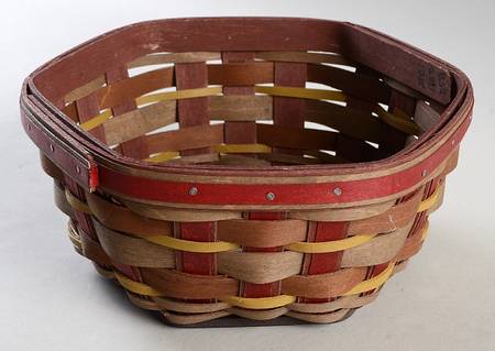 Baskets 8" Crimson Hill Generations Basket