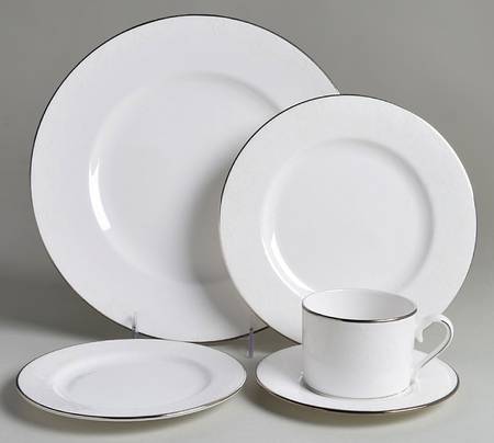 Porcelain Lace 5 Piece Place Setting