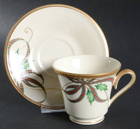 Holiday Nouveau Ribbon Footed Cup & Saucer Set