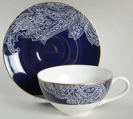 Round Hill Flat Cup & Saucer Set