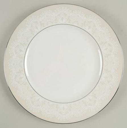Chapel Hill Dinner Plate