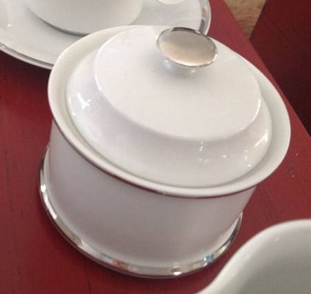 LUK48 Sugar Bowl & Lid