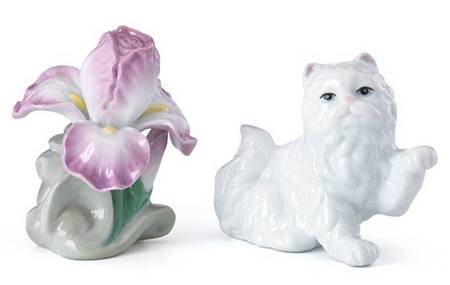 Fancy Feline and Floral Figural Salt & Pepper Set