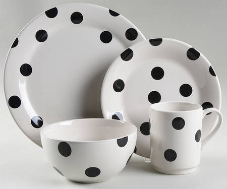 Deco Dot Black 4 Piece Place Setting