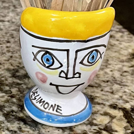 L2M8 Single Egg Cup