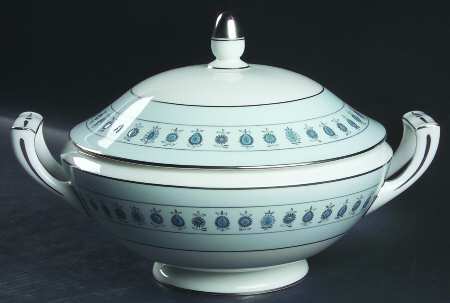 Ancient Lights Round Covered Vegetable