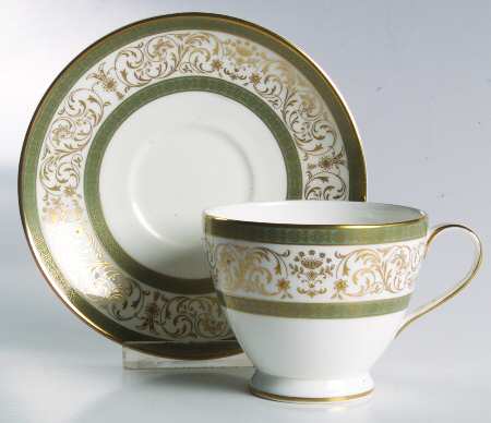 Aragon Footed Cup & Saucer Set