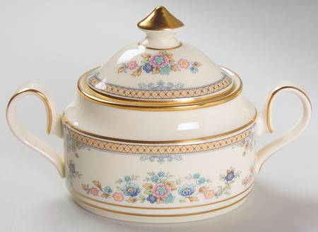 Avonlea Mini Sugar Bowl & Lid