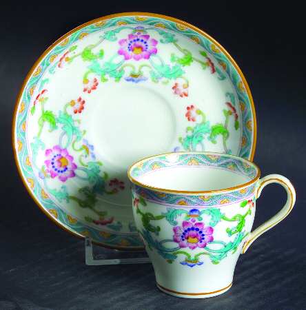 B833 Flat Demitasse Cup & Saucer Set