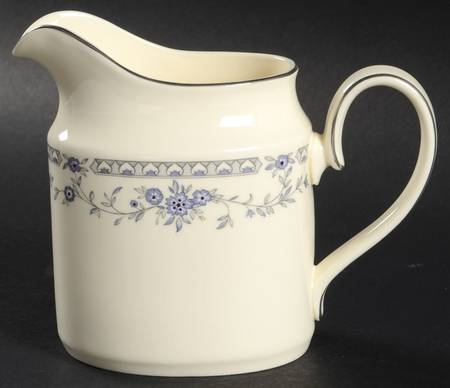 Bellemeade Creamer