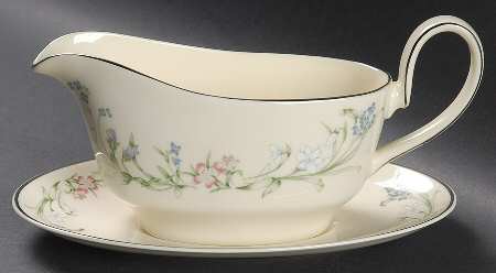 Brookwood Gravy Boat & Underplate