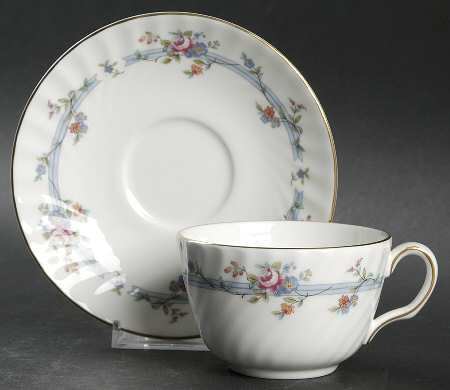 Chartwell Flat Cup & Saucer Set