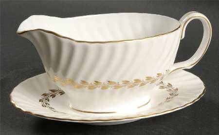 Cheviot Gold Gravy Boat with Attached Underplate