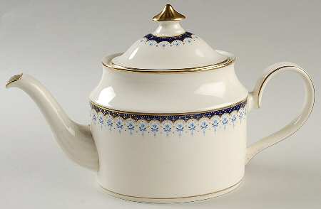 Consort Teapot & Lid