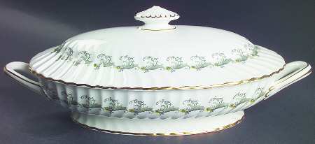 Ermine Oval Covered Vegetable