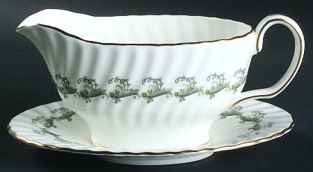 Ermine Gravy Boat & Underplate