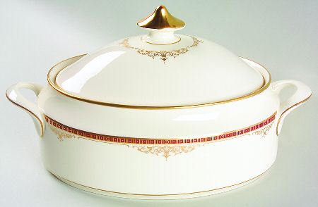 Gloucester Oval Covered Vegetable