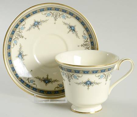 Grasmere Blue Footed Cup & Saucer Set