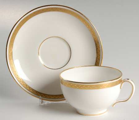 H1916 Flat Cup & Saucer Set