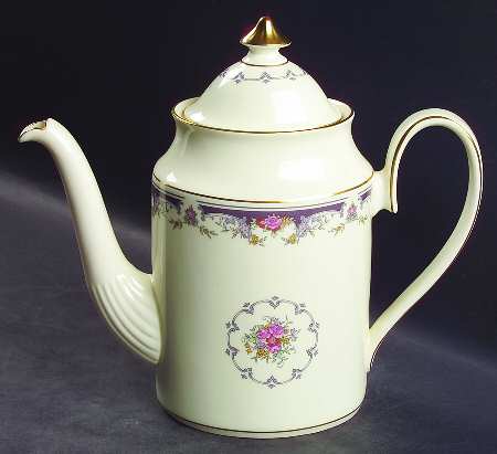 Hanbridge Coffee Pot & Lid