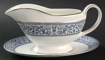 Infanta Gravy Boat & Underplate