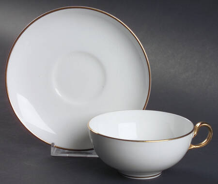 M23 Flat Cup & Saucer Set