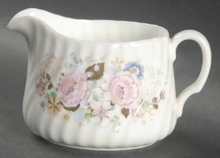Rose Garland Creamer