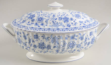 Shalimar Tureen &  Lid by Minton