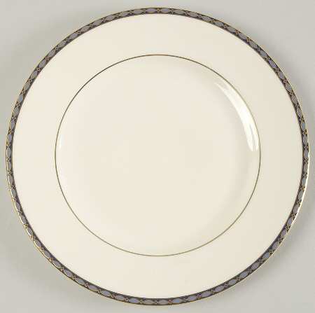 St. James Luncheon Plate