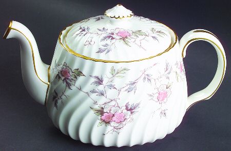Suzanne Teapot & Lid