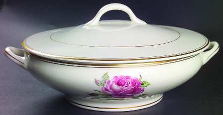 Manor Rose Gold Round Covered Vegetable