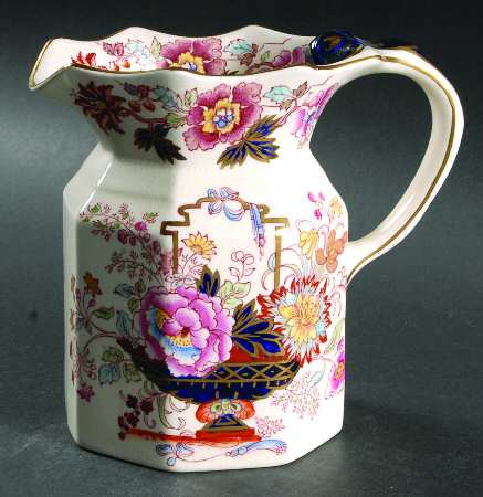 Brocade 32 Oz Fenton Jug