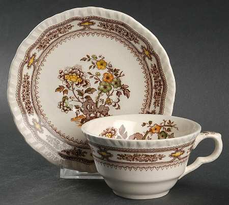Manchu Brown Multicolor Flat Cup & Saucer Set