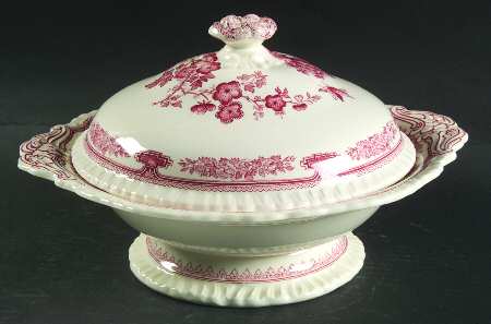 Manchu Pink Round Covered Vegetable