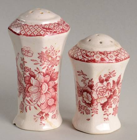 Stratford Salt & Pepper Set
