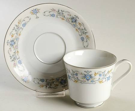 CHB600 Footed Cup & Saucer Set
