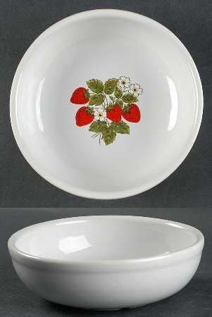 Strawberry Country Coupe Cereal Bowl