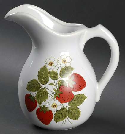 Strawberry Country 64 Oz Pitcher (For Bowl Set)