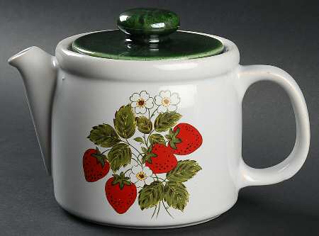 Strawberry Country Teapot & Lid