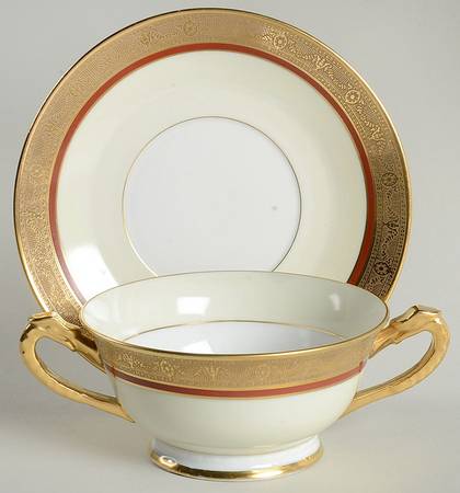 Mai4 Footed Cream Soup Bowl & Saucer Set