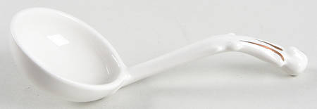Tea Leaf Gravy Ladle Solid Piece