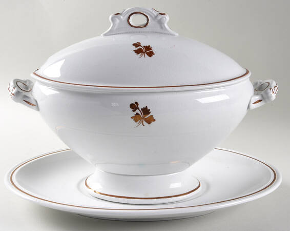 Tea Leaf Tureen & Lid w/Underplate