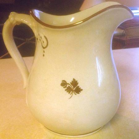 Tea Leaf Pitcher