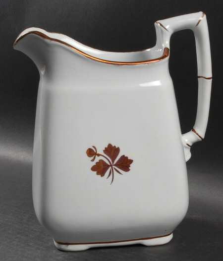 Tea Leaf 64 Oz Pitcher