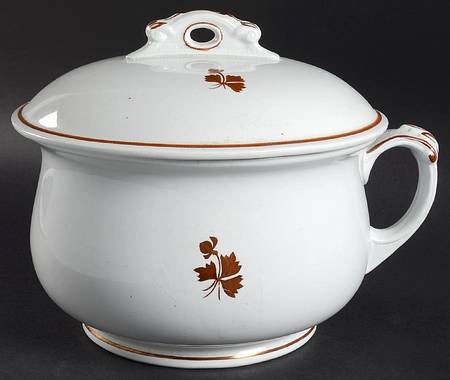 Tea Leaf Chamber Pot & Lid