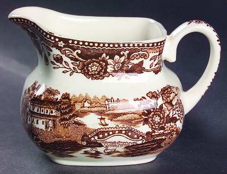 Tonquin Brown Creamer