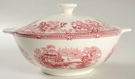 Tonquin Pink Round Covered Vegetable