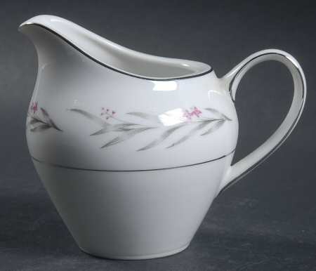 1056 Creamer