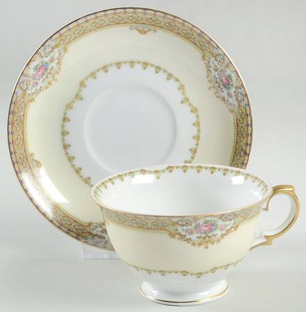 Annette Footed Cup & Saucer Set